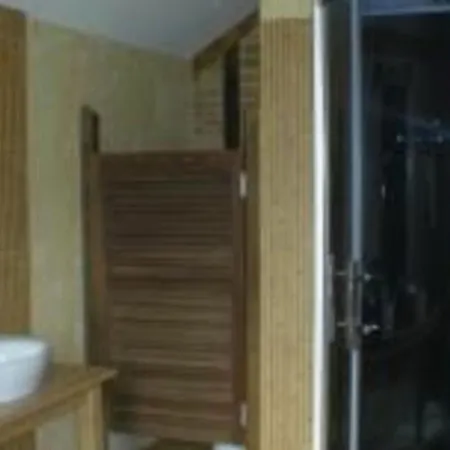 Authentique Avec Piscine Chauffee, Parc Et Chevaux, Au Coeur D'un Chateau Historique - Fr-1-410-189 Le Tronchet (Sarthe)