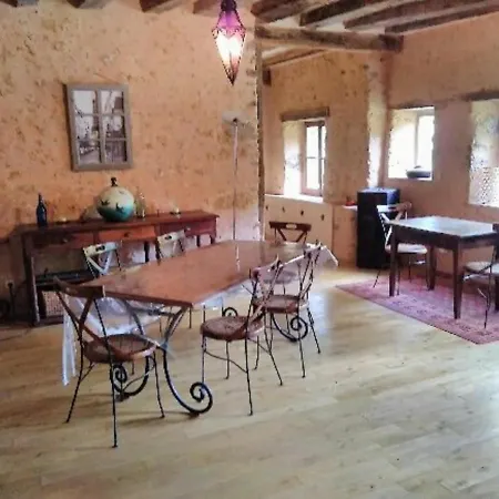 Authentique Avec Piscine Chauffee, Parc Et Chevaux, Au Coeur D'un Chateau Historique - Fr-1-410-189 Prázdninový dům Le Tronchet (Sarthe)