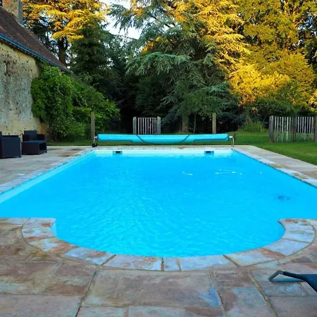 Authentique Avec Piscine Chauffee, Parc Et Chevaux, Au Coeur D'un Chateau Historique - Fr-1-410-189 Prázdninový dům *